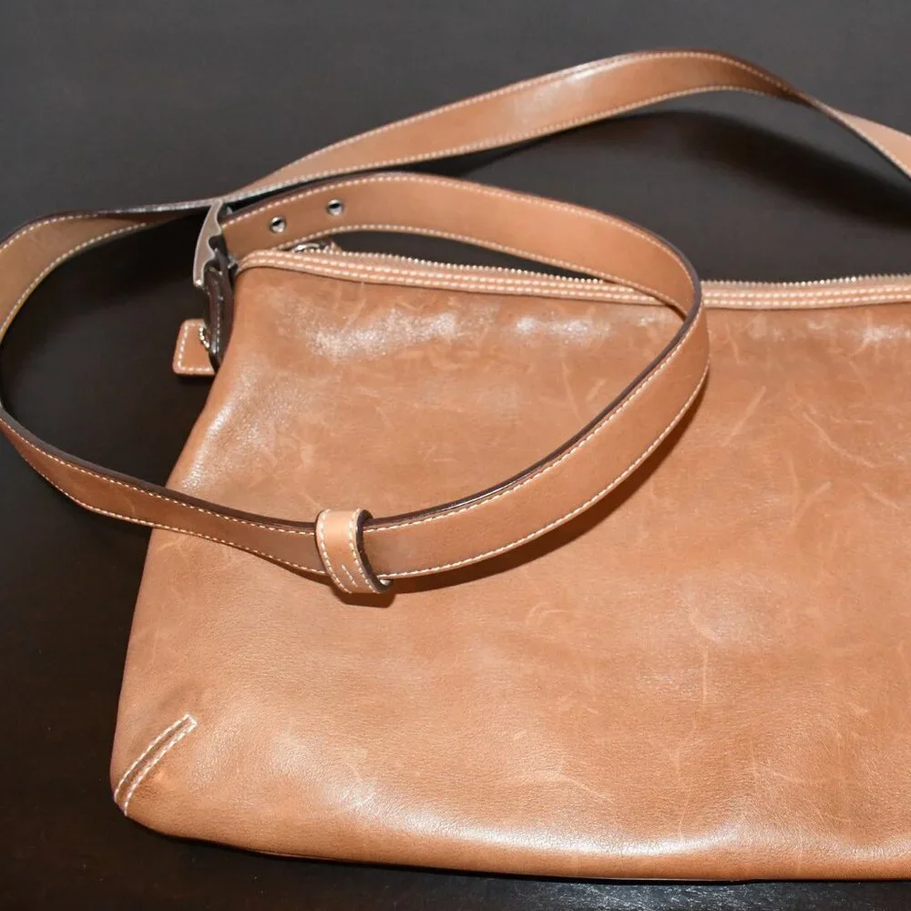 Vintage COACH Camel Brown Leather Crossbody/Shoulder Bag - Picture 7 of 10